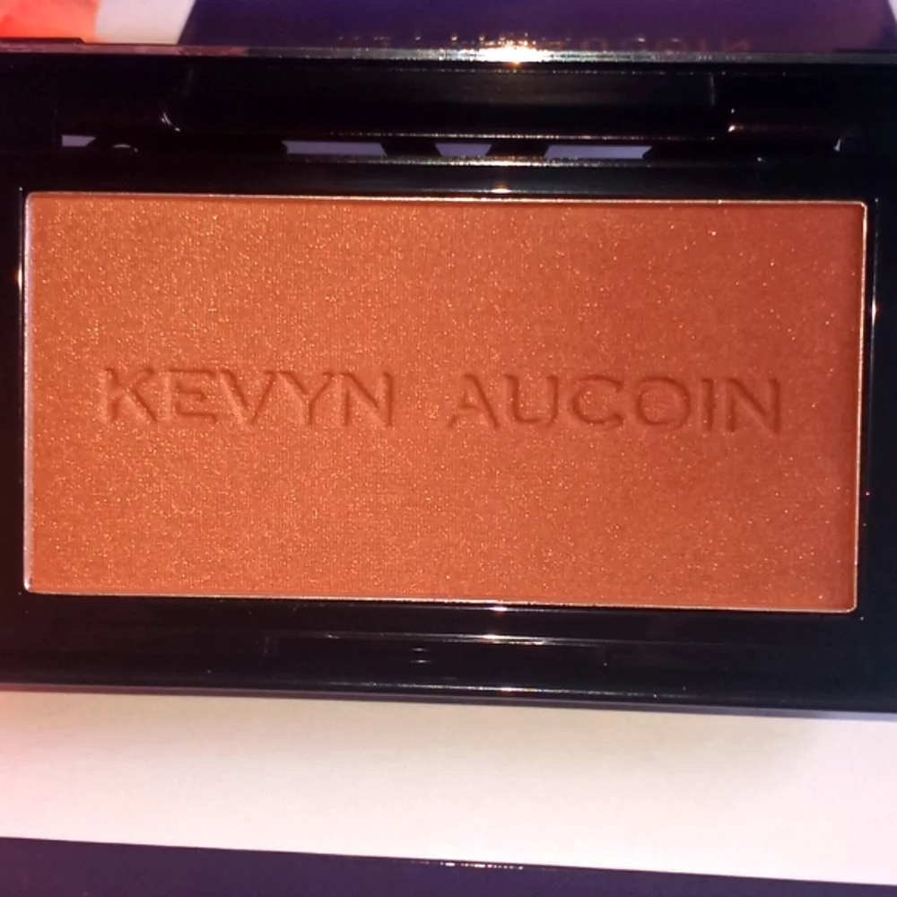 Kevyn Aucoin 🎀 brand